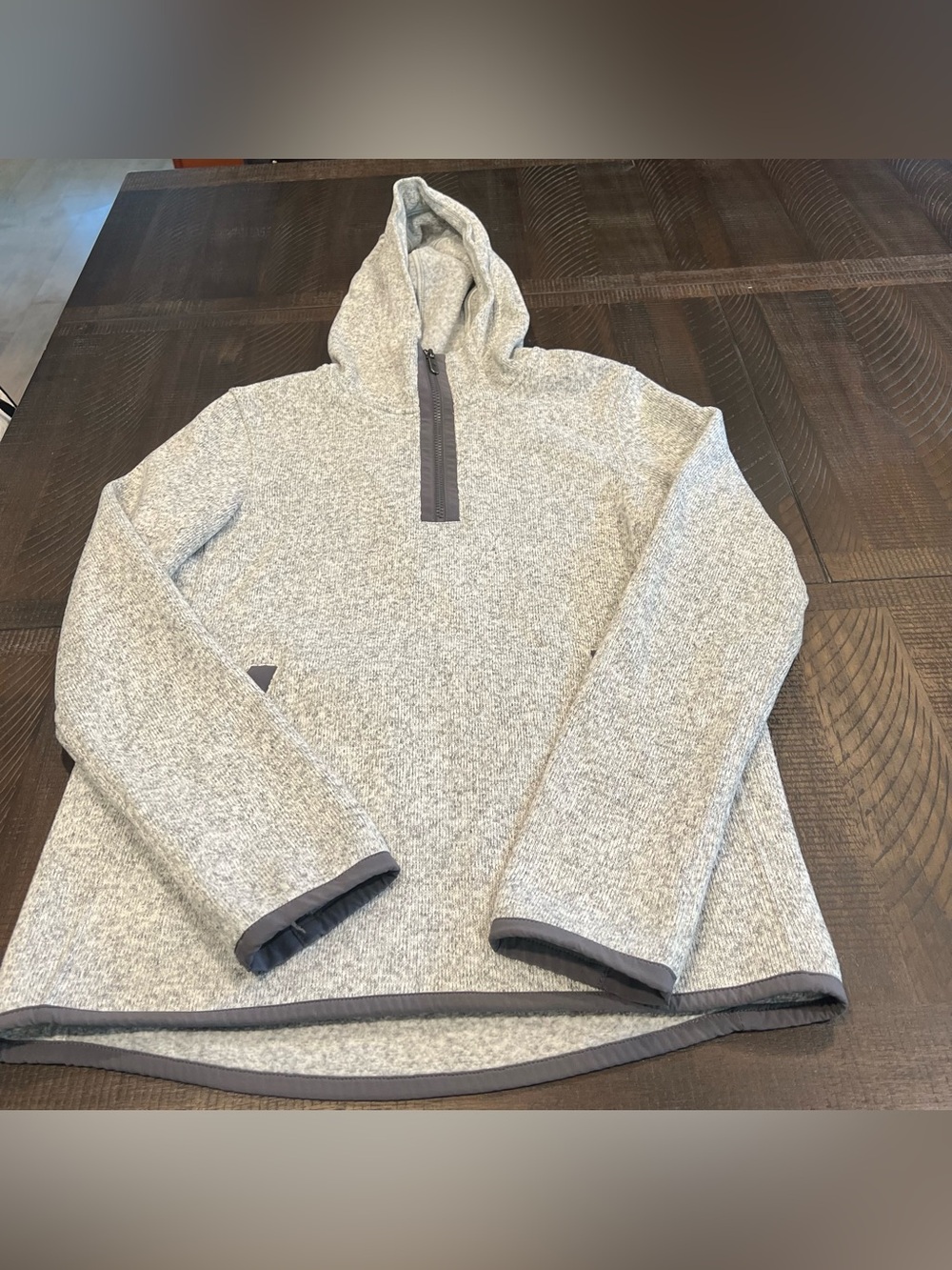 Lululemon it’s fleecing cold pullover light gray 4 women